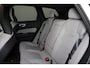 Volvo XC60 T8 Recharge AWD Ultra Dark - Luchtvering - Panorama/schuifdak - IntelliSafe Assist & Surround - 360º Camera - Adaptieve LED koplampen - Verwarmde voorstoelen, stuur & achterbank - Parkeersensoren voor & achter - Elektr. bedienb. voorstoelen met geheugen - Head up display - Draadloze tel. lader - Extra getint glas - Elektr. inklapbare trekhaak - 22' LMV