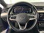 Volkswagen Passat Variant 1.5 TSI R-Line Business + Trekhaak Camera Keyless Stoelverwarming Virtual Cockpit Navigatie