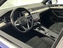 Volkswagen Passat Variant 1.5 TSI R-Line Business + Trekhaak Camera Keyless Stoelverwarming Virtual Cockpit Navigatie