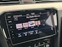Volkswagen Passat Variant 1.5 TSI R-Line Business + Trekhaak Camera Keyless Stoelverwarming Virtual Cockpit Navigatie