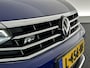 Volkswagen Passat Variant 1.5 TSI R-Line Business + Trekhaak Camera Keyless Stoelverwarming Virtual Cockpit Navigatie