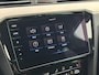 Volkswagen Passat Variant 1.5 TSI R-Line Business + Trekhaak Camera Keyless Stoelverwarming Virtual Cockpit Navigatie