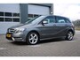Mercedes-Benz B-klasse 180 Ambition Airco/Cruise/Bi-Xenon/Navi/Bluetooth/PDCv+a/RadioAUX.USB/Isofix/17"LM/Trekhaak/APK:03-06-2026
