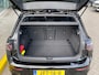 Volkswagen Golf 1.5 eTSI 150PK DSG R-Line Edition / Head-up Display / / Matrix Led / Panoramadak / Digital Cockpit Pro / 18'' LMV / VW