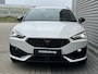 CUPRA Leon Sportstourer 1.4 e-Hybrid 204PK Performance / Panoramadak / Kuipstoelen / Stuur + Stoelverwarming / Verwarmbare Voorruit / Parkeersensoren Achter