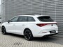 CUPRA Leon Sportstourer 1.4 e-Hybrid 204PK Performance / Panoramadak / Kuipstoelen / Stuur + Stoelverwarming / Verwarmbare Voorruit / Parkeersensoren Achter