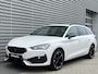 CUPRA Leon Sportstourer 1.4 e-Hybrid 204PK Performance / Panoramadak / Kuipstoelen / Stuur + Stoelverwarming / Verwarmbare Voorruit / Parkeersensoren Achter