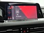 Volkswagen Golf 1.5 eTSI R-Line Business 150 PK | R-Line | Automaat | Panoramadak | Stoelverwarming | App Connect | Adaptive Cruise Control | Navigatie |