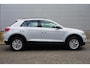 Volkswagen T-Roc 1.0 TSI 110pk Style | Airco | Parkeersensoren V+A | Adaptive Cruise