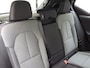 Volvo XC40 B4 211pk Plus Dark / Harman en Kardon audio / Keyless entry / Elektr. stoelen / Trekhaak / Stoel /- en stuurverwarming / Camera /