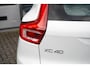 Volvo XC40 1.5 T5 Twin Engine R-Design | Glazen Schuifdak | Elektrische Stoelen met Geheugen | Harman/Kardon Audio | Stoel & Stuurverwarming | Keyless Entry | Bocht verlichting | Koplamp Reiniging |
