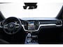 Volvo V60 T6 350PK Automaat Plug-in hybrid AWD Plus Dark / Navigatie / 360 Camera / Harman Kardon / Stuur & Stoelverwarming / LM Velgen / Trekhaak