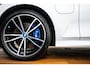 BMW 3-Serie Touring 330e xDrive M Sport Pro - Panoramadak - Parking/Driving Assistant - Hifi - Comfort Access - Elektrisch verwarmde/verstelbare stoelen - Active Cruise Control - Getinte Ruiten - Zonneschermen -