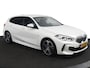 BMW 1-Serie 118i High Executive M-Sport | Origineel Nederlands | M-sport pakket  | Stoelverwarming | Parkeersensoren voor & achter | Lederen Bekleding | Navigatie | Climate Control | LED koplampen | Cruise Control | Apple Carplay | Android Auto |