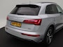 Audi Q5 50 TFSi e 299 Pk Automaat S-Line | Nw Model | Full LED | Panoramadak | Zwart Optiek | Camera | 20 Inch | Stoelverwarming | Adaptive Cruise | 46.409 Km!!