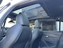 Peugeot 208 1.2 Hybrid 110 PK GT Automaat | NETTO DEAL | Glazen Panoramadak | Navigatie Via Telefoon | Parkeercamera | Climate Control | Keyless Entry & Start | Cruise Control | Sportstoelen | 17" Lichtmetalen Velgen | Full LED Verlichting | Dakspoiler |