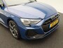 Audi A3 Sportback 40 TFSI e 204 Pk Automaat S-Line | LED | Camera | Carplay | Stoel Verwarming | Navigatiesysteem | Sensoren | Elektrische Stoelen | 18 Inch | 9.557 Km!!
