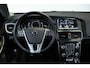 Volvo V40 T2 Momentum | Stoelverwarming | Parkeercamera | Climate Control | High Performance Audio | Parkeersensoren voor + achter | Navigatie | Dealer onderhouden | 17'' Lichtmetalen velgen