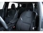 Volvo V40 T2 Momentum | Stoelverwarming | Parkeercamera | Climate Control | High Performance Audio | Parkeersensoren voor + achter | Navigatie | Dealer onderhouden | 17'' Lichtmetalen velgen