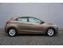 Hyundai i30 1.6 GDI i-Vision Airco / Navi / Cruise / Parkeers. / Elektr. ramen / Camera / NAP