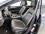 Mazda 6 2.0 SkyActiv-G 165 Luxury automaat | Dealer onderhouden | Schuif/kantek dak | Leder | Stoelgeheugen | Bose |