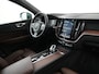 Volvo XC60 2.0 Recharge T8 AWD Inscription | Luchtvering | Trekhaak | Head-up | Zondag Open!