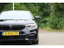 BMW 5-Serie 520d xDrive M-SPORT | ADAPTIVE CRUISE | MEMORY SEATS | HEAD-UP | DODE HOEK DETECTIE | STOEL + STUUR VERWARMING | 19'' LMV | ALCANTARA SPORT STOELEN | PRACHTIGE STAAT!