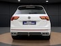 Volkswagen Tiguan 1.4 TSI eHybrid R-Line | Pano dak | Leder | 360 Camera | Navigatie | Stoelverwarming | Elek. Achterklep | Trekhaak | 19" |