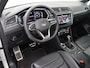 Volkswagen Tiguan 1.4 TSI eHybrid R-Line | Pano dak | Leder | 360 Camera | Navigatie | Stoelverwarming | Elek. Achterklep | Trekhaak | 19" |