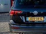 Volkswagen Tiguan 1.5 TSI ACT Highline | Schuif/ Kantel Panoramadak | LED Koplampen | Adaptieve Cruise Control | Stoelverwarming | Virtual Cockpit | Climate Control | Apple Carplay | Android Auto | Metallic Lak | Privacy Glas | All Season |
