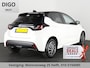 Toyota Yaris 1.5 HYBRIDE GARANTIE TOT 2033* BLACK & WHITE BIJNA 2023. CLOUD NAVI.CLIMA.CRUISE