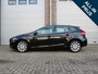 Volvo V40 1.6 T4 Momentum Automaat/N.a.p./Dealer onderhouden