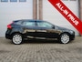 Volvo V40 1.6 T4 Momentum Automaat/N.a.p./Dealer onderhouden