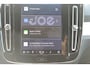 Volvo XC40 B4 211PK Automaat Plus Dark Google Infotainment / Semi elektrisch wegklapbare trekhaak / Verwarmbare voorruit / Harman Kardon Audio installatie / Elektrisch bedienbare voorstoelen