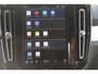 Volvo XC40 B4 211PK Automaat Plus Dark Google Infotainment / Semi elektrisch wegklapbare trekhaak / Verwarmbare voorruit / Harman Kardon Audio installatie / Elektrisch bedienbare voorstoelen