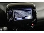Peugeot 108 1.0 e-VTi Allure | 5-Deurs | Climate Control | Lichtmetalen Velgen | Camera | Cruise Control | Apple Carplay & Android Auto