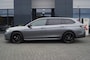 Volkswagen Passat 2.0 TDI DSG R-Line Black st. 150pk/ Panodak/ Head-up/ Trekhaak wegkl./ Camera /Navi