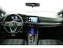 Volkswagen Golf 1.4 eHybrid 245PK GTE | Navigatie | Stoel/Stuurverwarming | IQ-Light | PDC V+A | LMV 17 Inch