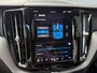 Volvo XC60 2.0 T6 Plug-in hybrid AWD Plus Dark | Luchtvering | Harman/Kardon Audio | Extra getint glas | Sportstoelen |