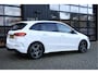 Mercedes-Benz B-klasse 250 e Business Solution AMG | Trekhaak | Carplay | Camera | Cruise | LED