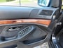 BMW 5-Serie Touring 520i Executive Ecc Schuifkanteldak Xenon Stoelverwarming Pdc LM Velgen ***Youngtimer***Apk t/m 10-9-2026***