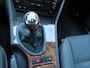 BMW 5-Serie Touring 520i Executive Ecc Schuifkanteldak Xenon Stoelverwarming Pdc LM Velgen ***Youngtimer***Apk t/m 10-9-2026***