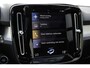 Volvo XC40 T2 Automaat Momentum | Panoramadak| Full map Navigatie| Parkeercamera| Park Assist voor en achter| Automatische dimmende binnen en buitenspiegels.