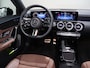 Mercedes-Benz A-klasse 250e Star Edition AMG Line | Panoramaschuifdak | Night | Stoelverwarming voor | Achteruitrijcamera | Interieur Bahia Bruin |
