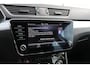 Skoda Superb Combi 1.5 TSI 150pk DSG Business Edition | Navigatie | Cruise Control | Parkeersensoren Achter