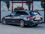 Mercedes-Benz C-klasse Estate 300 e AMG Limited | Trekhaak | Virtual Cockpit | Navigatie | Stoelverwarming | Sfeerverlichting | Sfeerverlichting | Climate Control | Cruise Control | Origineel NL | Camera | Apple Carplay | Android Auto |