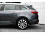 Renault Megane Estate 1.3 TCe 140 PK Techno | Automaat | Camera achter | LM Velgen | 1700 kg aanhanger gewicht | vraag naar de beschikbaarheid |