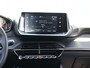 Peugeot 2008 1.2 100 PK Allure | AppleCarPlay/AndroidAuto | Cruise Control | Climate Control | 17''LMV | LED | Keyless | Parkeersenoren |