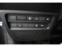Mitsubishi Outlander 2.4 PHEV First Edition | HUD | Elektrisch bedienbare achterklep | Stoel- en stuurverwarming |