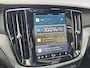 Volvo S60 2.0 Recharge T8 AWD Ultimate Dark | Head-up display | Gelamineerde zijruiten | 360 graden camera | Stoelverwarming |